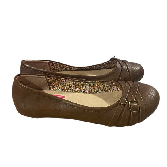 Pop Nelly Womens Ballet Flats 6.5 Brown Faux Leather Closed Toe Slip On Shoes - Picture 2 of 9